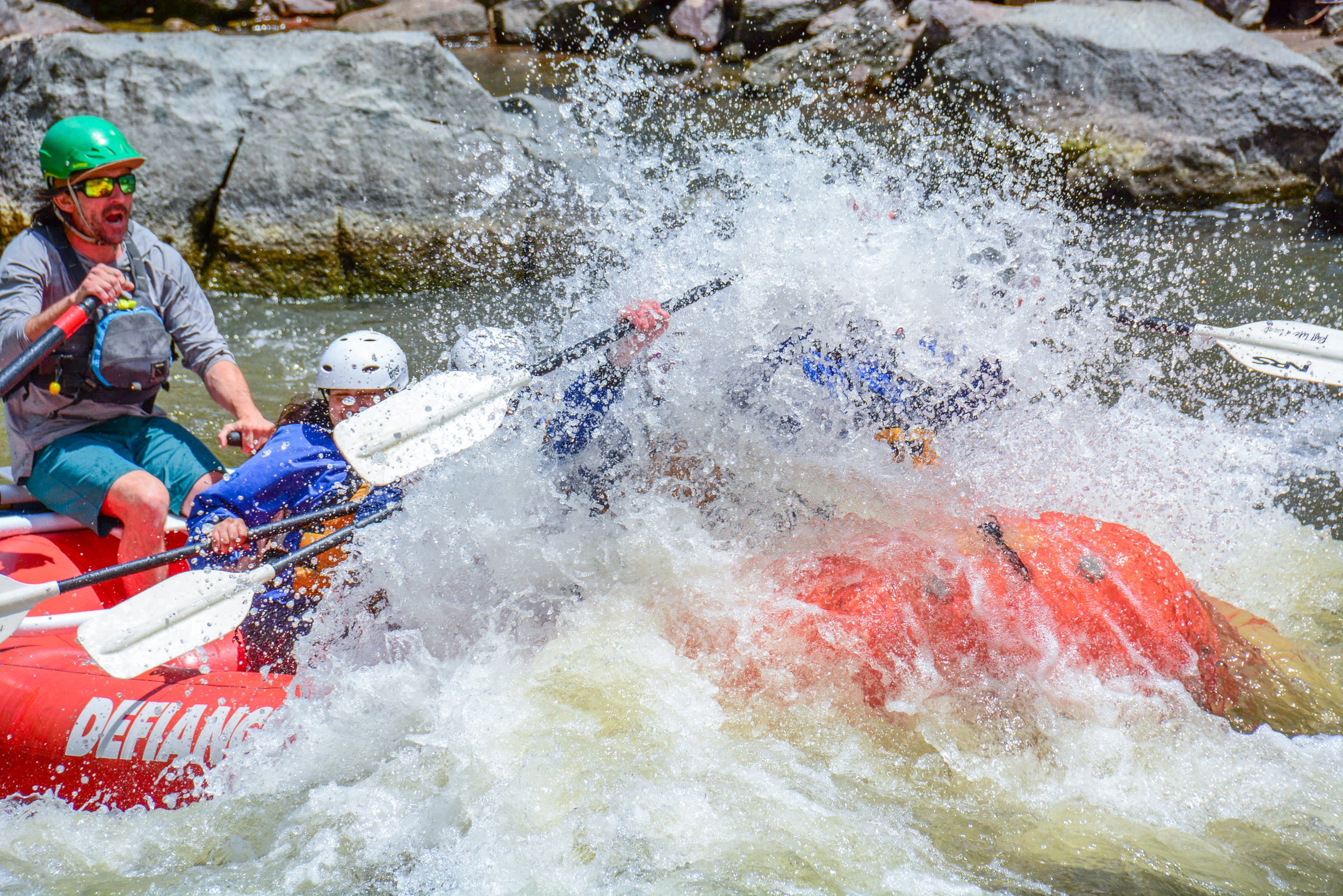 Jen33Travel Defianc Rafting (14).jpg