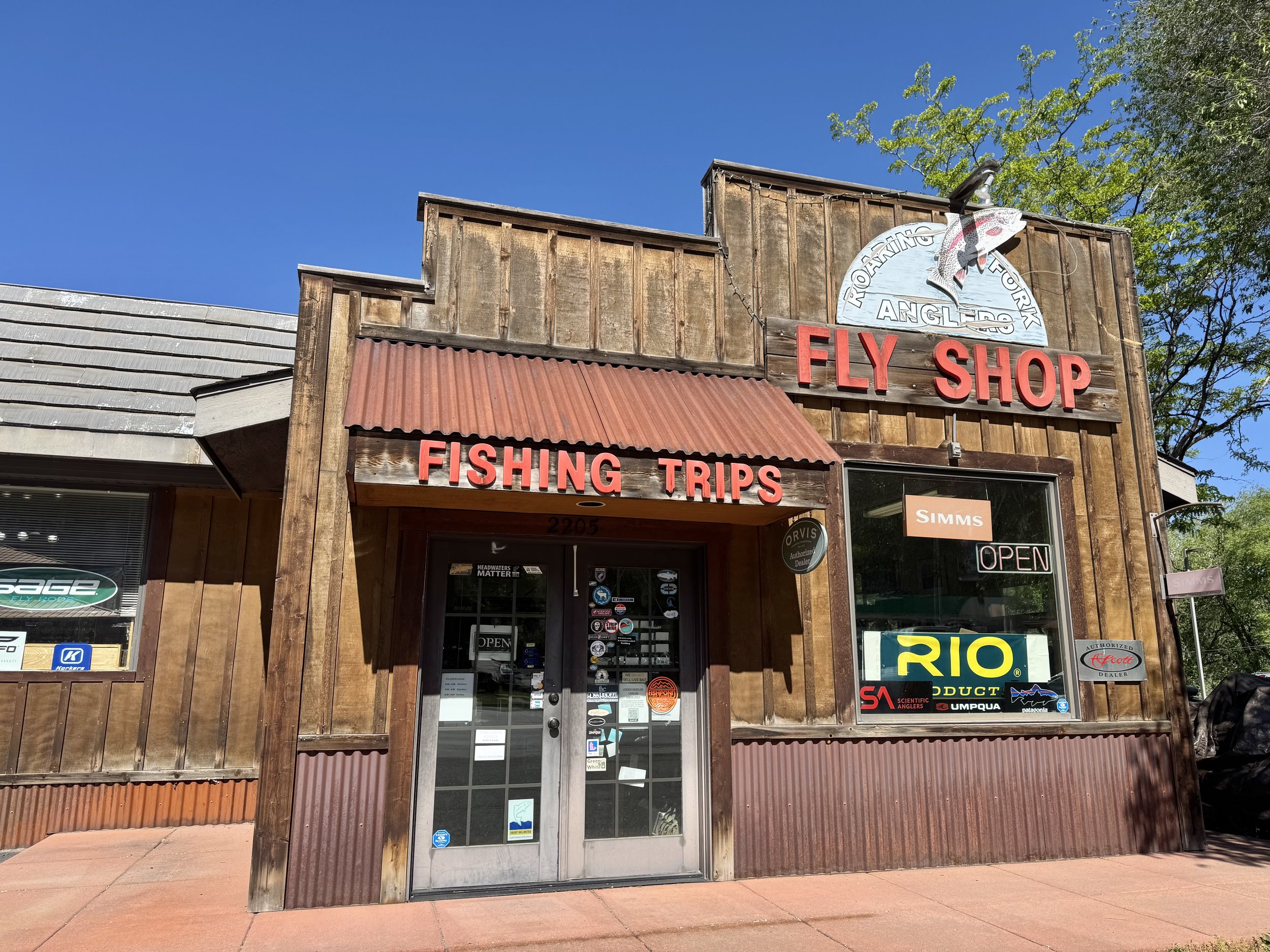 Jen33Travel Roaring Fork Anglers Glenwood Springs (4).jpg