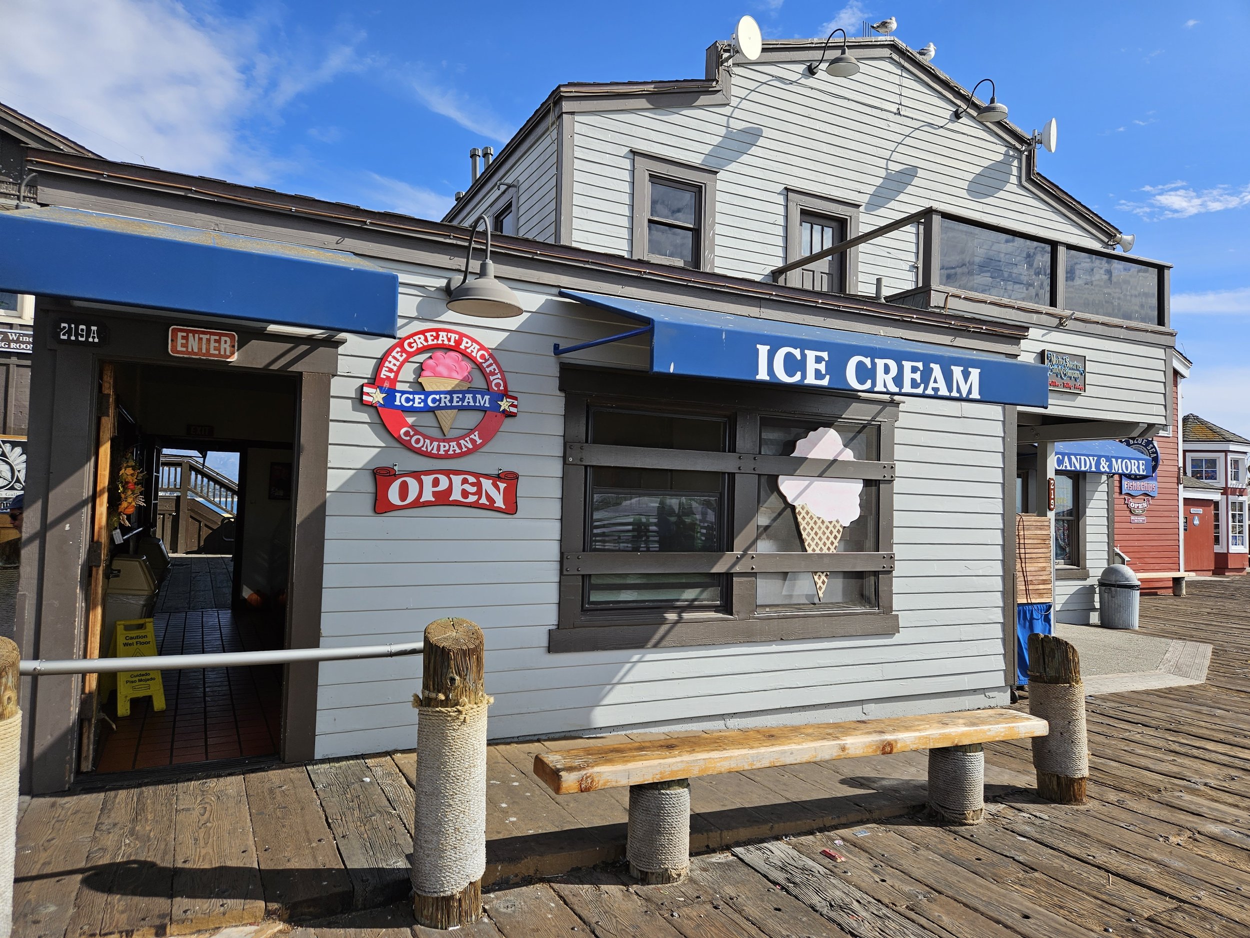 Jen33Travel Stearns Wharf Icecream.jpg